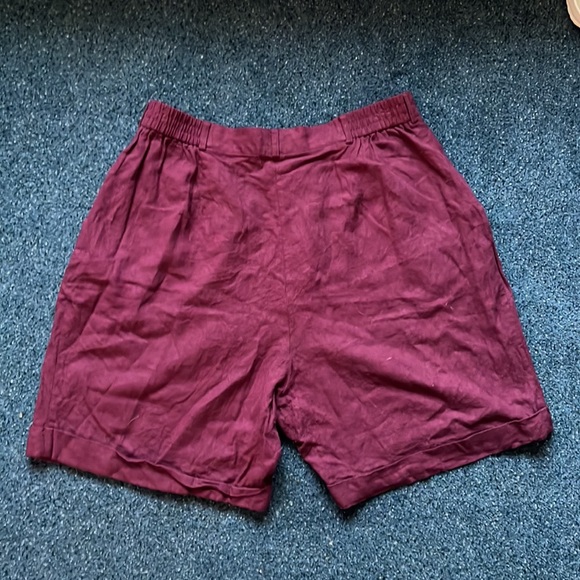 Vintage Linen Shorts - Picture 2 of 2